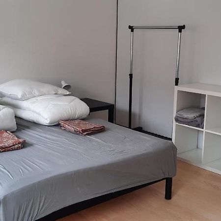 Private Room In A Shared Apartment Оденсе Экстерьер фото